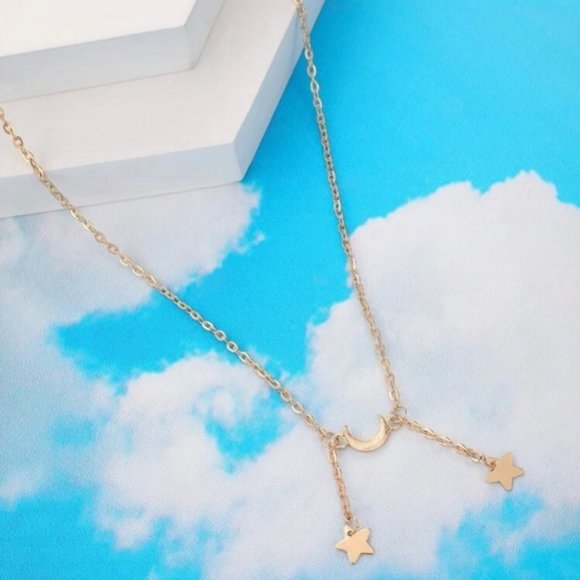 Moon 🌙 Artemis goddess necklace - Picture 3 of 8